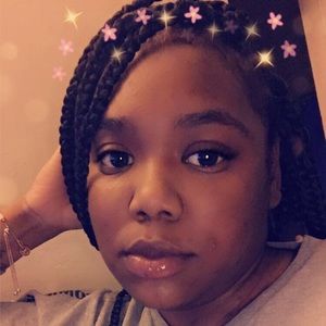 Meet your Posher, Danyell